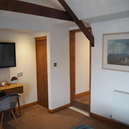 The Smugglers Restaurant With Guest house 4*