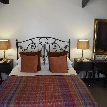 The Smugglers Restaurant With Guest house 4*